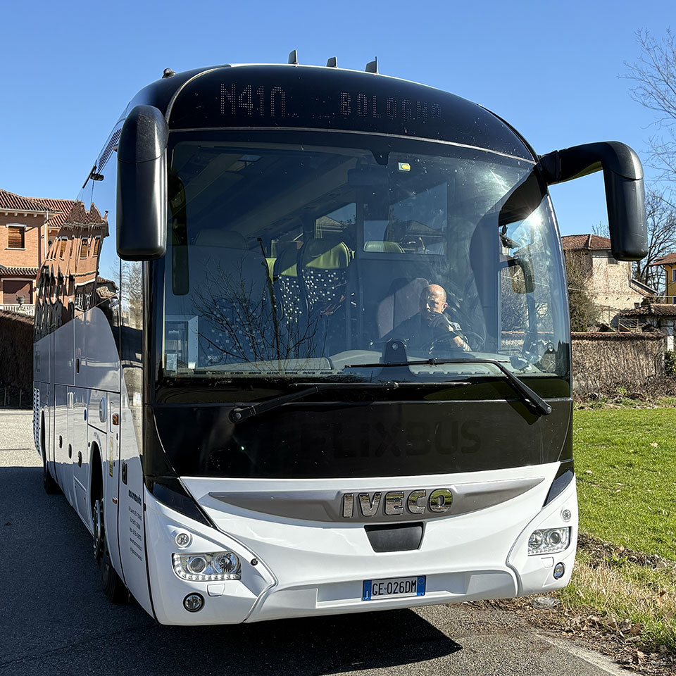 Come contattare MacroMondo